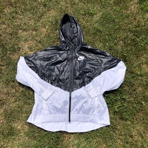 Nike Women’s Windbreaker